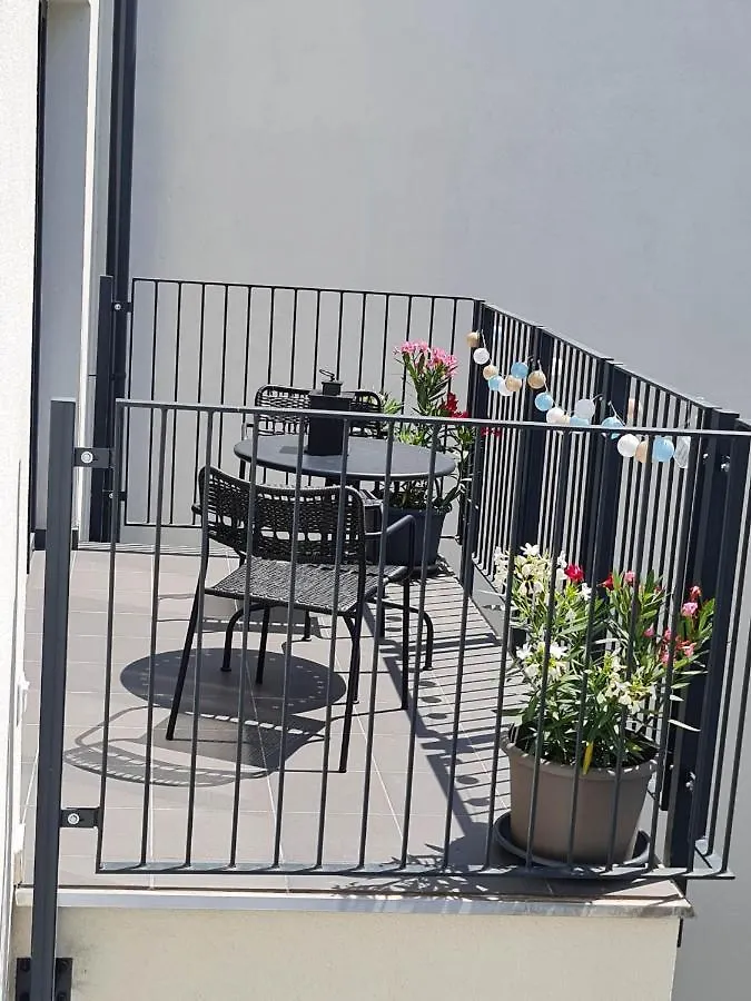 Szondi Corner Apartman Будапешт Апартаменты