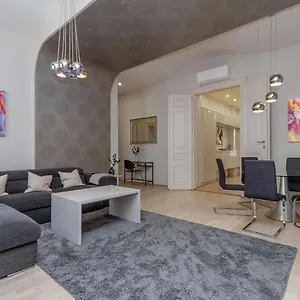  Apartment Andrassy Str. Luxury